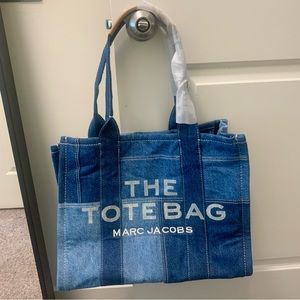 MARC JACOBS LARGE DENIM TOTE BAG